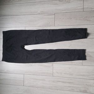 3/$15 Reitmans festive leggings